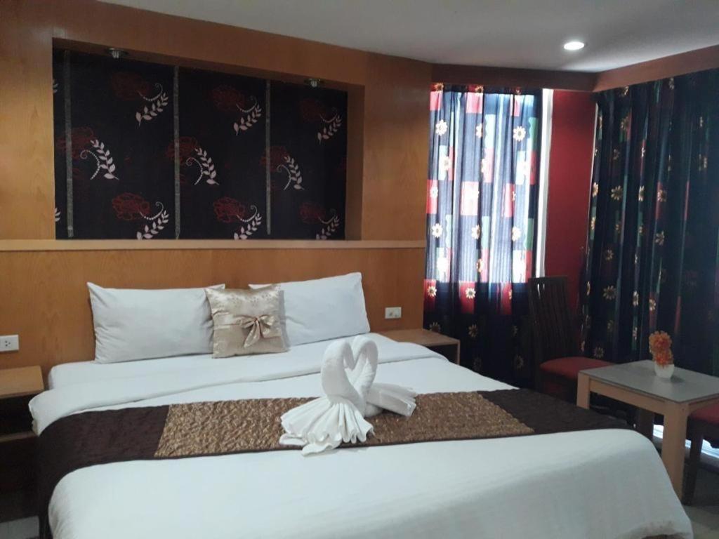 New Pind Balluchi Inn باتايا المظهر الخارجي الصورة